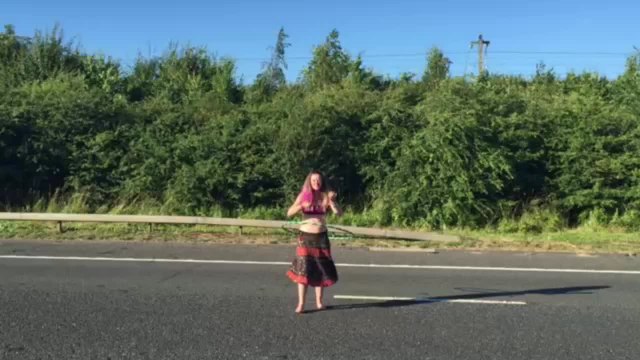 Entertaining stranded motorists on the M20