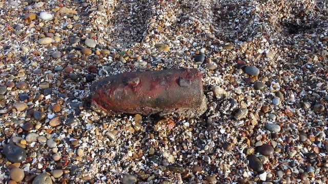 Metal detectorist: 'bombs can't stop finding me'