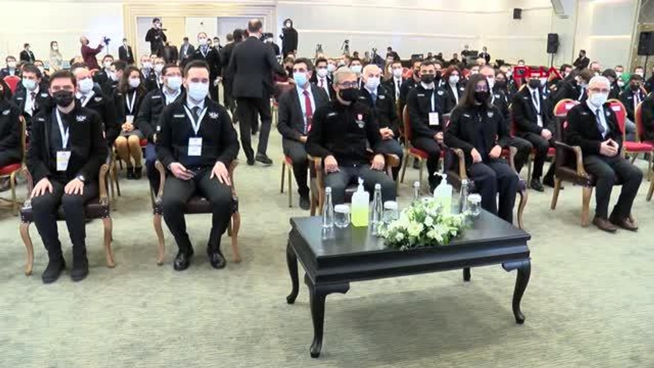 CUMHURBAŞKANLIĞI SAVUNMA SANAYİİ BAŞKANI İSMAİL DEMİR, VİZYONER GENÇ KÖK PROGRAMI TANITIM TÖRENİNE KATILDI