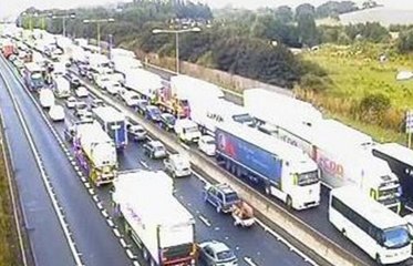 M25 reopens 11 hours after serious lorry crash