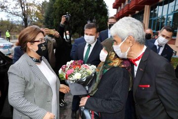 Aile ve Sosyal Hizmetler Bakanı Derya Yanık Karabük'te