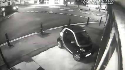 Camera catches yob shooting car window