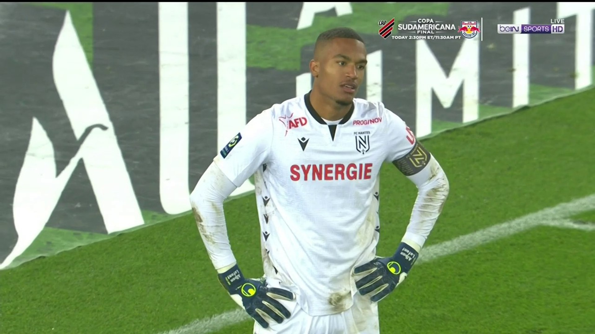 Appiah's unlucky own goal gives the lead to PS | beIN SPORTS