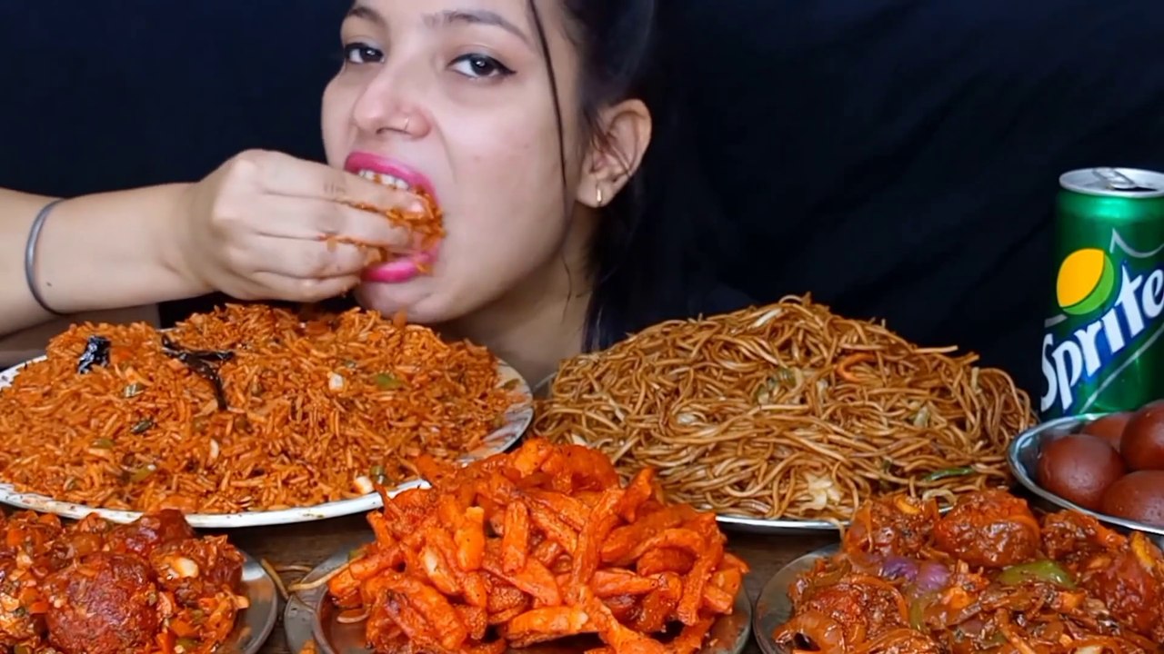 Eating Spicy  Schezwan Fried Rice, Chowmin, Chilli Potato, Manchurian, Veg 65, Gulab Jamun Mukbang | Foodie JD
