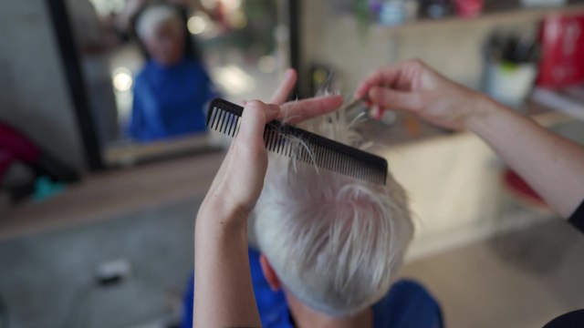 Les salons de coiffure Dessange vont changer de mains