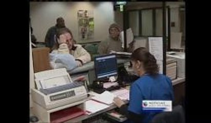 Organización ayuda a latinos a obtener cobertura con Obamacare