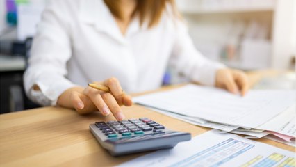 Déclaration de revenus : quand vaut-il mieux rattacher ou détacher son enfant majeur de son foyer fiscal ?