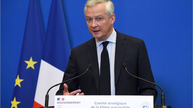 Commerces, restaurants : pas de réouverture avant le 15 mai, tranche Bruno Le Maire