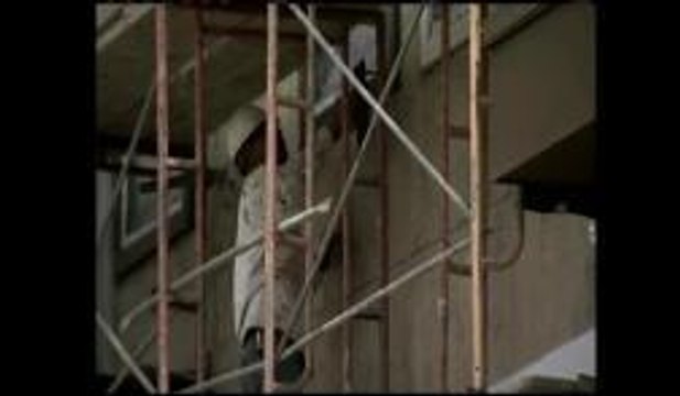 Los obreros hispanos reportan poco los accidentes laborales