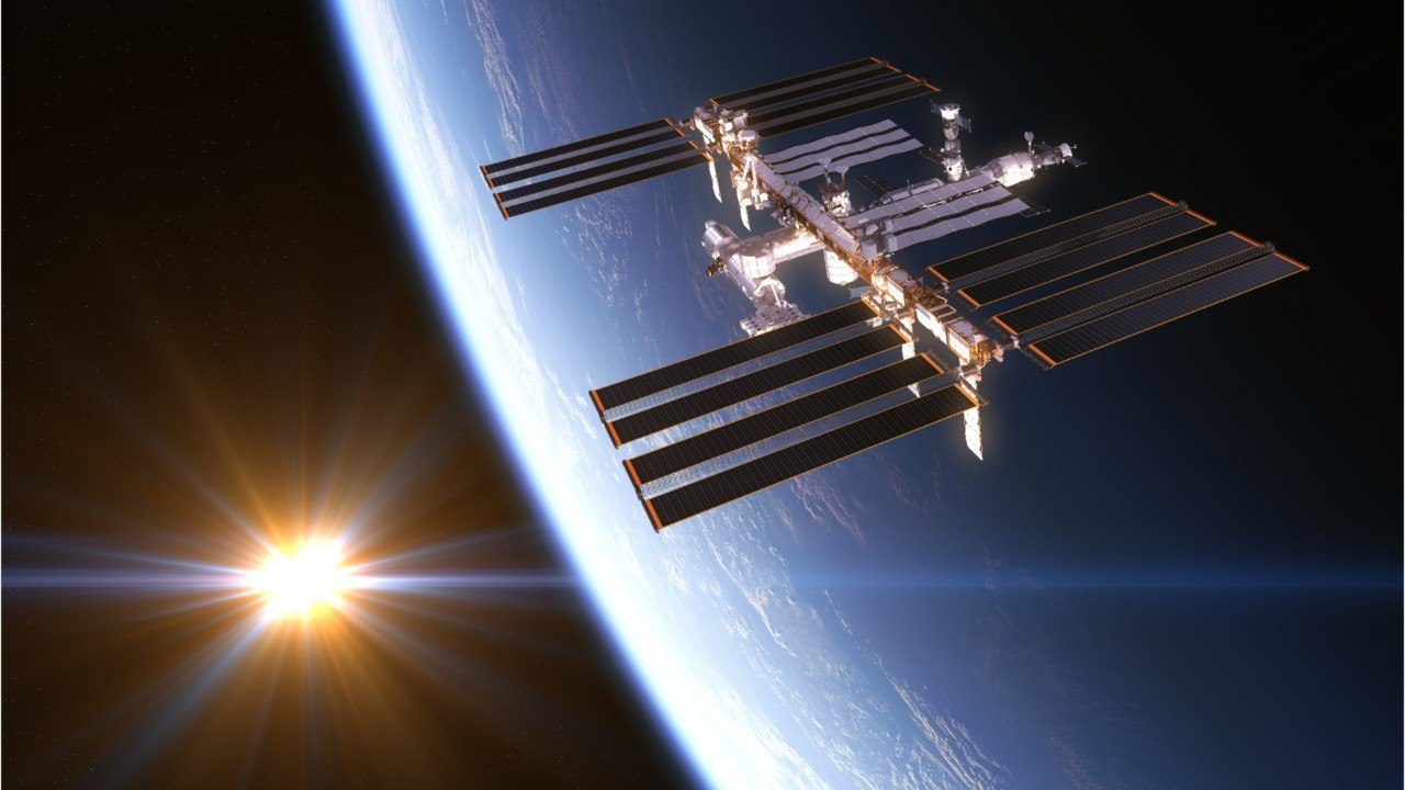 La Russie lance sa station spatiale, à une orbite plus haute que l'ISS ?