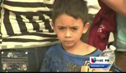 Discuten las necesidades de los niños inmigrantes