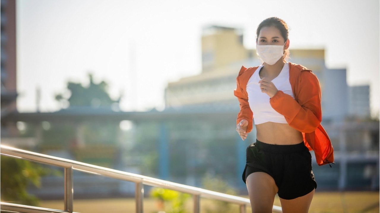 Salomon va sortir un masque pour sportifs et grille Decathlon