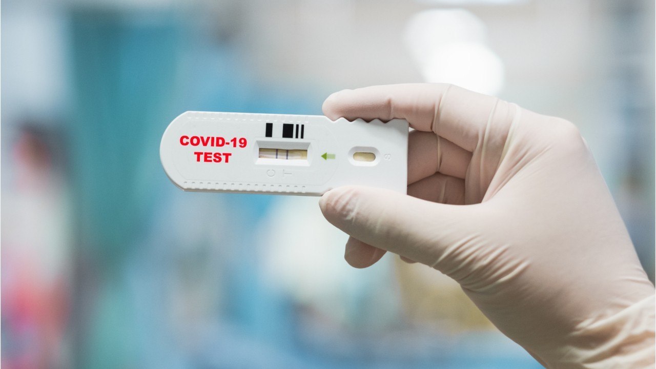 En Chine, le test Covid par voie rectale de plu...