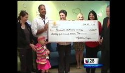 Donan $25.000 al centro de oncología del Hospital Driscoll