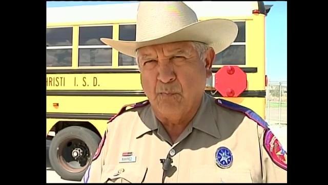 El DPS lleva a cabo un programa de seguridad en autobuses escolares