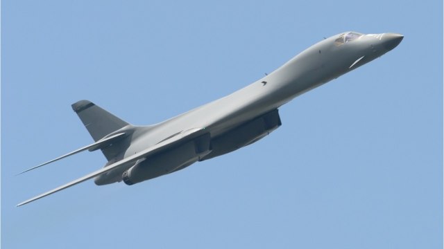 Les bombardiers américains B-1 pourraient être équipés de missiles hypersoniques