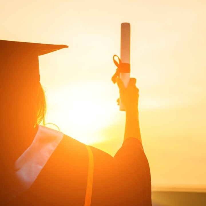 Salaires : Voici Combien Gagnent Les Jeunes Dip...