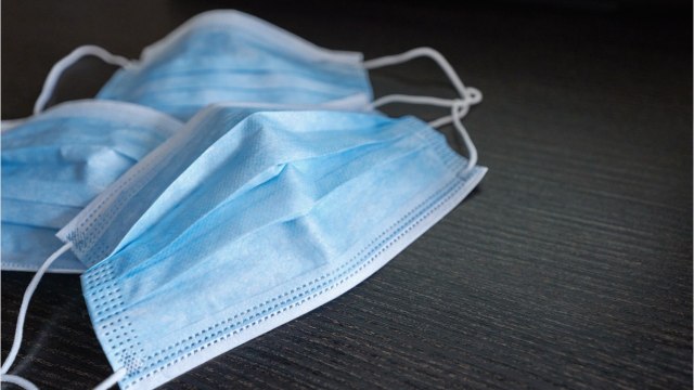 Ce patron est prêt à livrer 15 millions de masques par mois... mais l’administration bloque