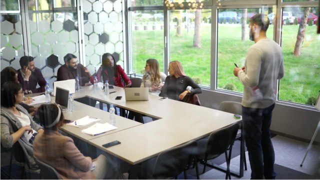 Votre employeur va pouvoir vous imposer une semaine de congés payés