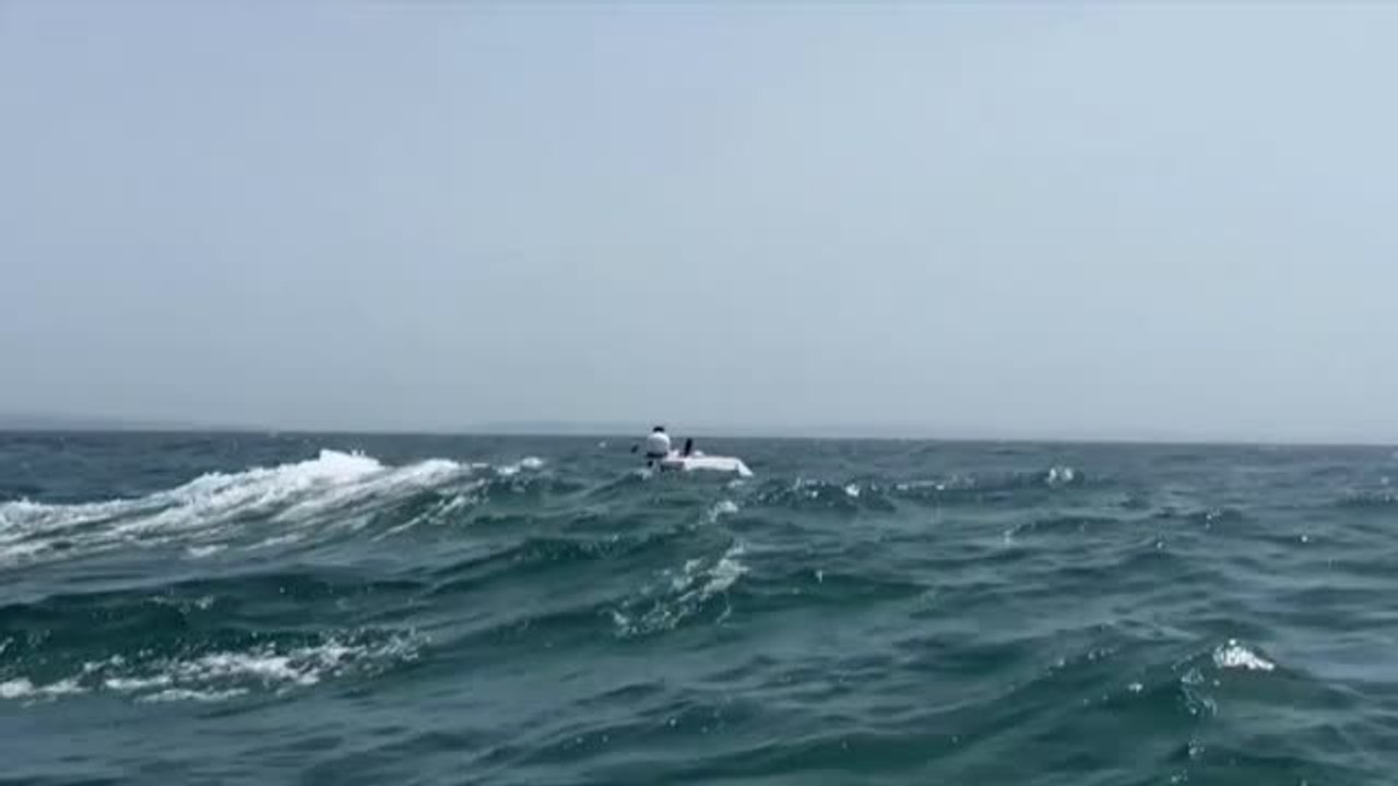 Cruzar el Atlántico en un catamarán impulsado por cometas de kitesurf