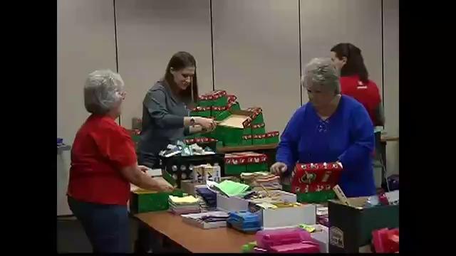 Regalos navideños para niños en zonas turbulentas