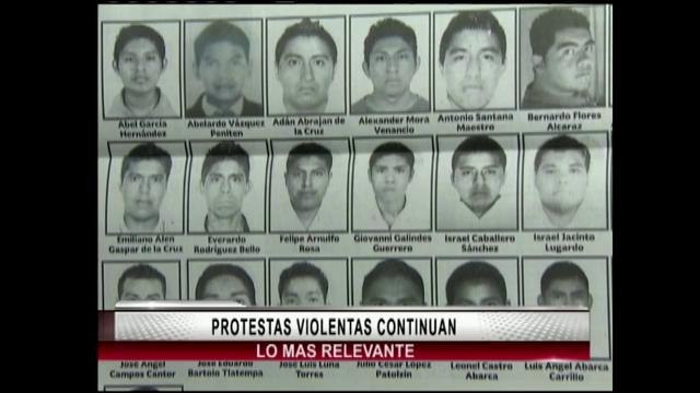 Crece la indignación en México por la desaparición de los 43 estudiantes