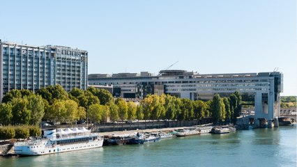 Voiture "go fast", instruments... Bercy organise sa vente aux enchères