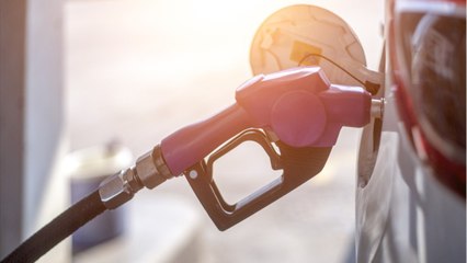 Le pétrole plonge, la réponse de la Russie à l’Opep sera déterminante