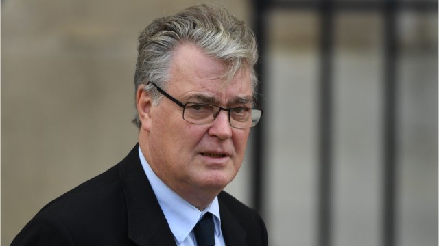 Jean-Paul Delevoye accusé de graves gaspillages d’argent public quand il était président du Cese