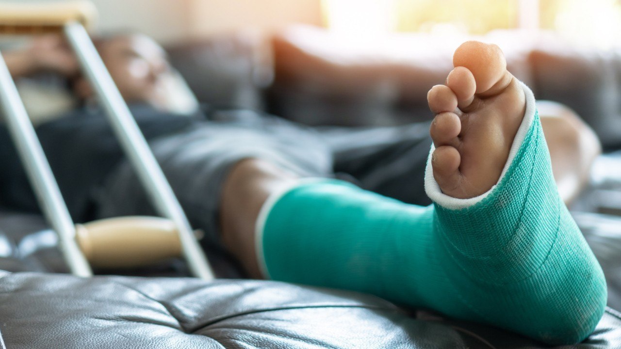 Arrêts maladie : ces députés proposent de vous faire travailler... alors que vous êtes malade