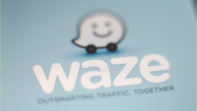 Waze, Coyote : la signalisation de certains contrôles routiers est désormais interdite !