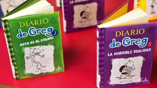 Autor de libros bilingües visita escuelas de Arlington