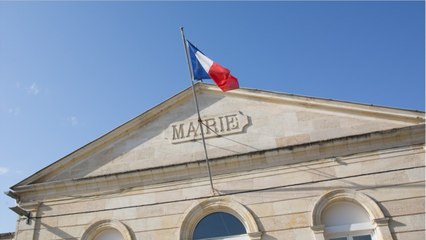 Le Crédit Mutuel réclame 110.000 euros à une commune... pour une photocopieuse