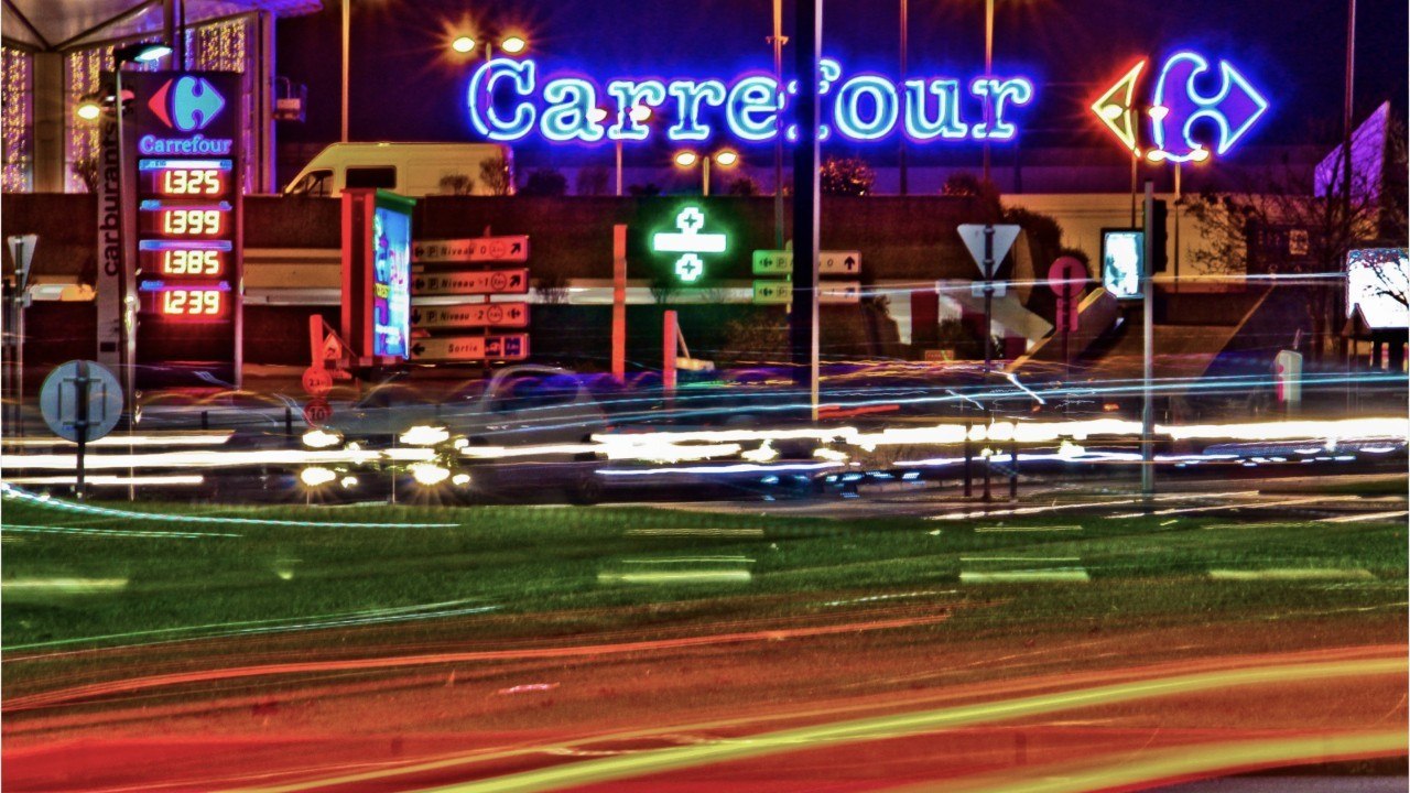 Carrefour réalise sa plus grosse acquisition depuis plus de 10 ans au Brésil