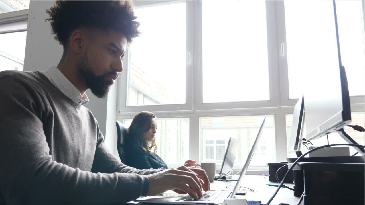 Cadres, voici les secteurs et les fonctions qui vont le plus recruter en 2020