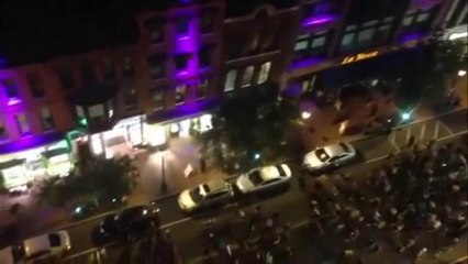 Manifestantes en el Distrito marcharon en apoyo a Mike Brown