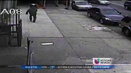 Mujer es atacada con bebe en manos