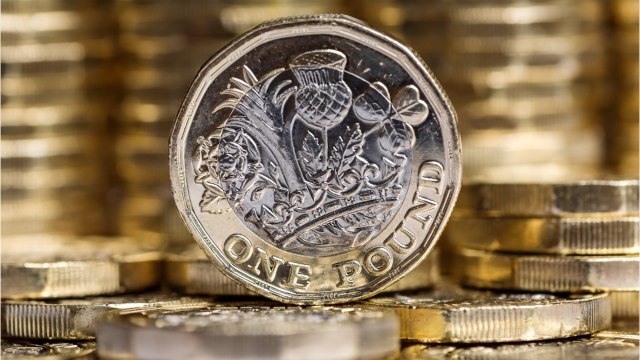 Change : la livre Sterling plonge, les taux d’intérêt pourraient baisser au Royaume-Uni