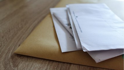 Retards, courriers perdus... Une ville de l'Essonne part en guerre contre La Poste