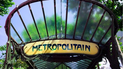 De plus en plus de travailleurs précaires dorment dans le métro parisien