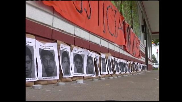 Piden justicia por los 43 estudiantes desaparecidos