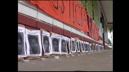 Piden justicia por los 43 estudiantes desaparecidos