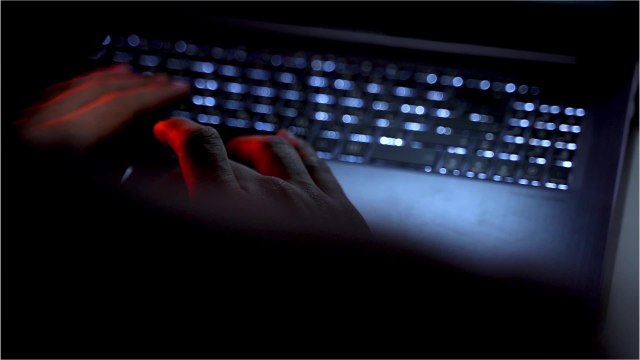 De mystérieux hackeurs font don d'argent volé à des organismes de bienfaisance