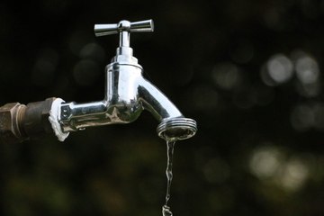 Le robinet du crédit continue de se fermer