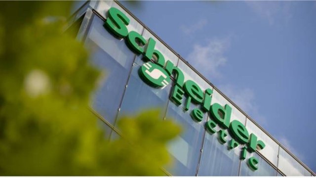 Schneider Electric ferme 2 usines en France, des centaines d’emplois affectés