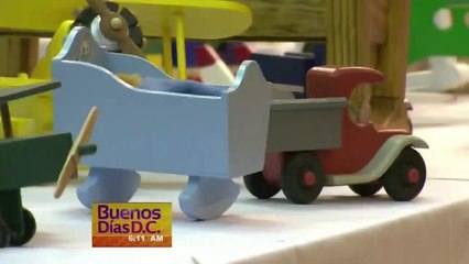 Catonsville: Personas de la tercera edad apoyan campaña navideña