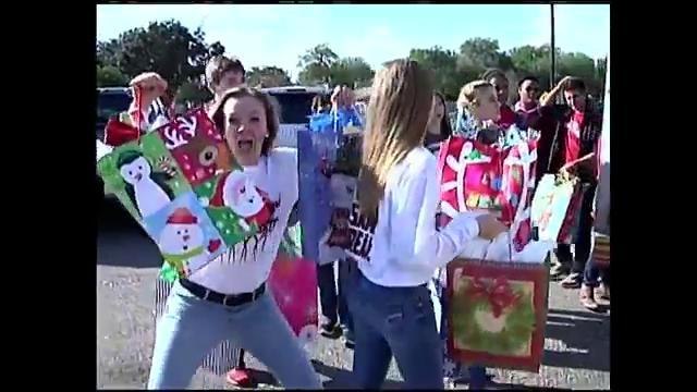 Estudiantes recaudaron regalos para niños de bajos recursos