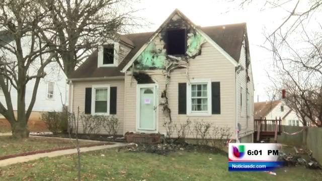 Se salvan de las llamas al ser alertados por detectores de humo