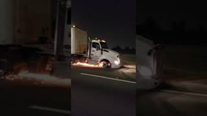 Big Rig Drives on Rims During Police Pursuit
