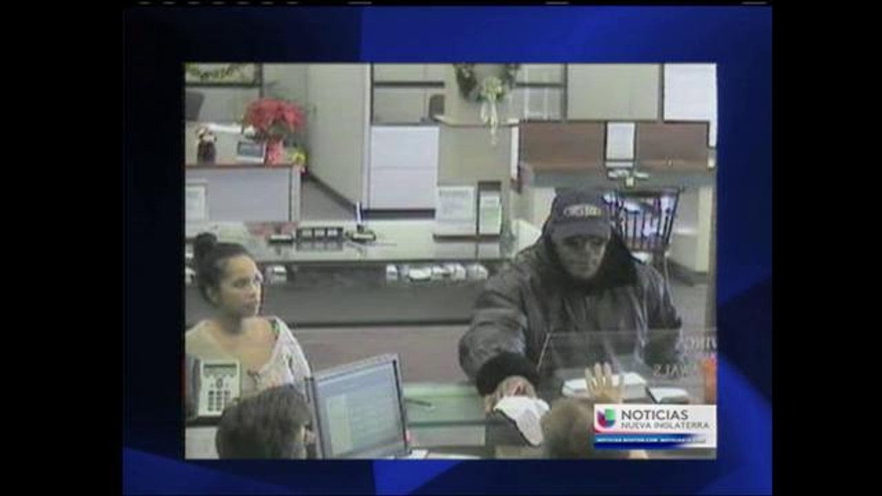 Buscan roba banco